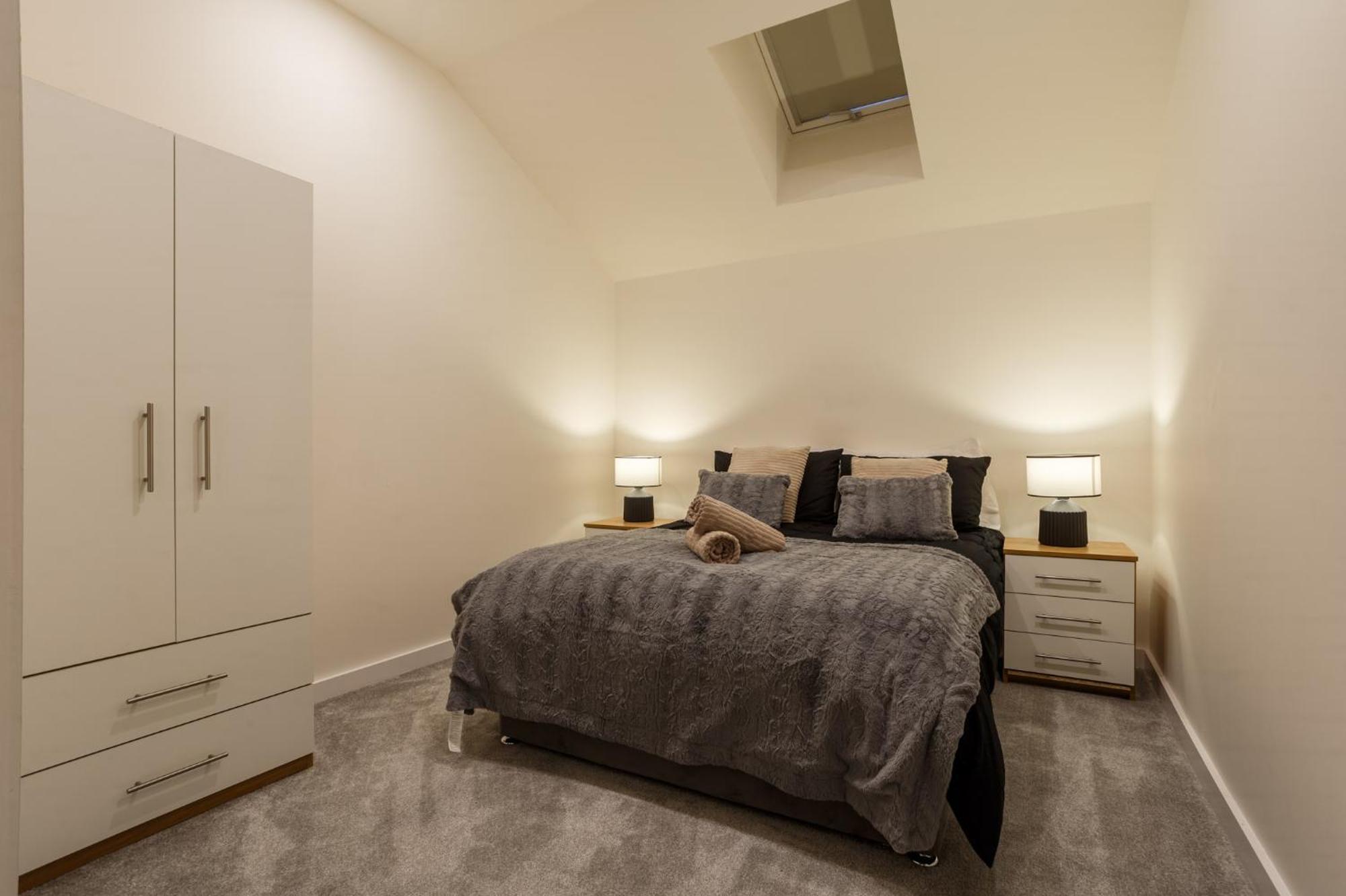 Modern And Cozy Two-Bed Apartment In Bradford Bradford  Exterior photo